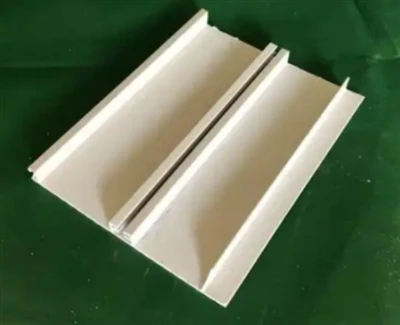 Sheet extruder creates continuous sheets